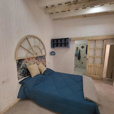 Renovated - Downtown * Χέρεζ