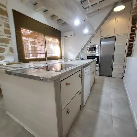 Renovated - Downtown * Χέρεζ